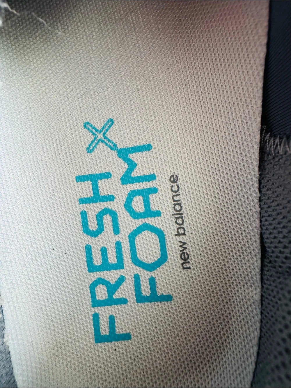 New Balance outsole    •   pre v13